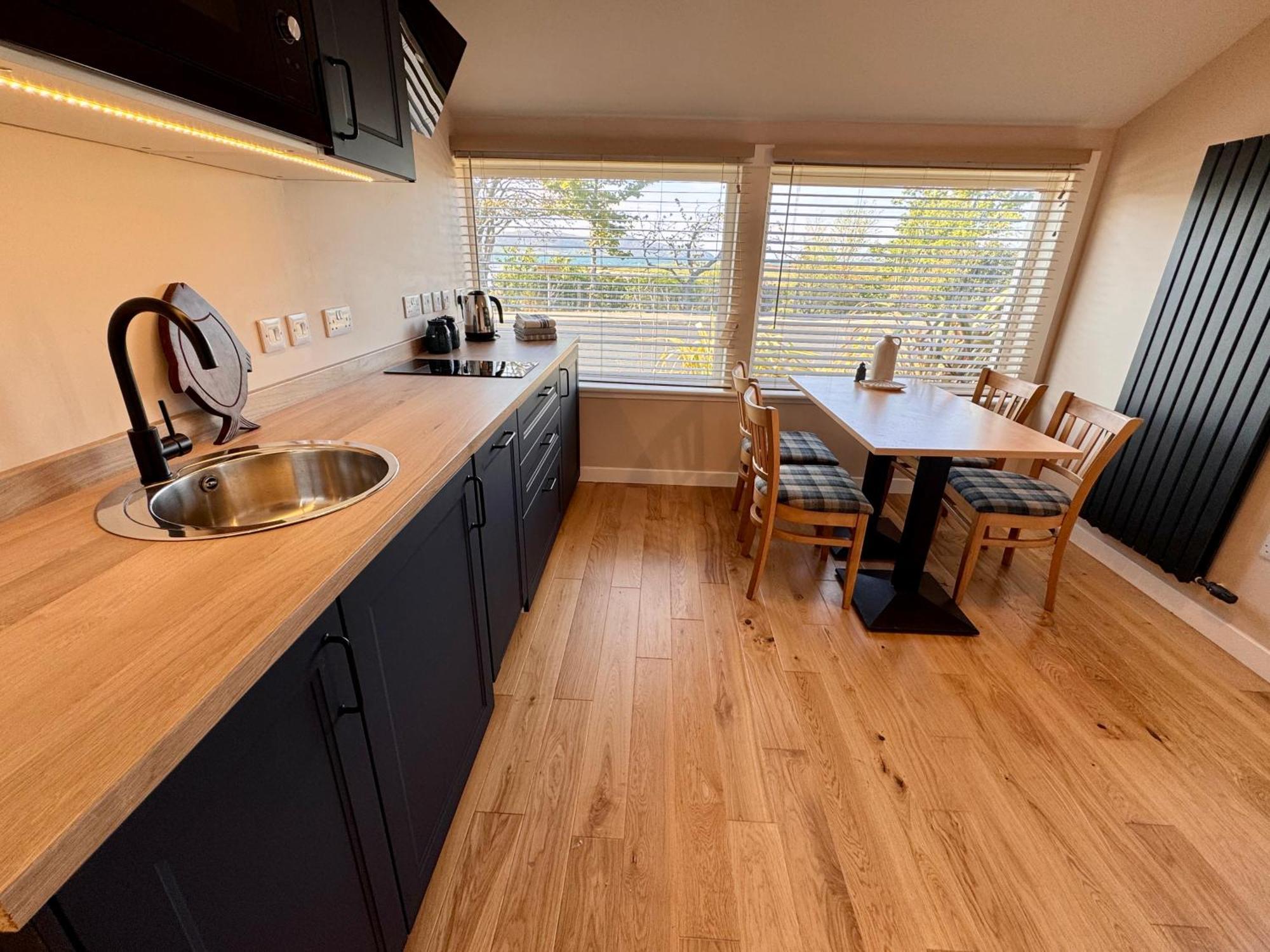 The Hebridean - Rooms & Apartments Broadford (Isle of Skye) Esterno foto