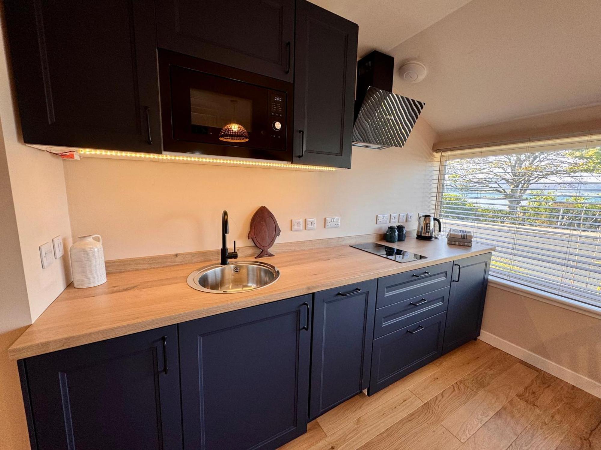 The Hebridean - Rooms & Apartments Broadford (Isle of Skye) Esterno foto